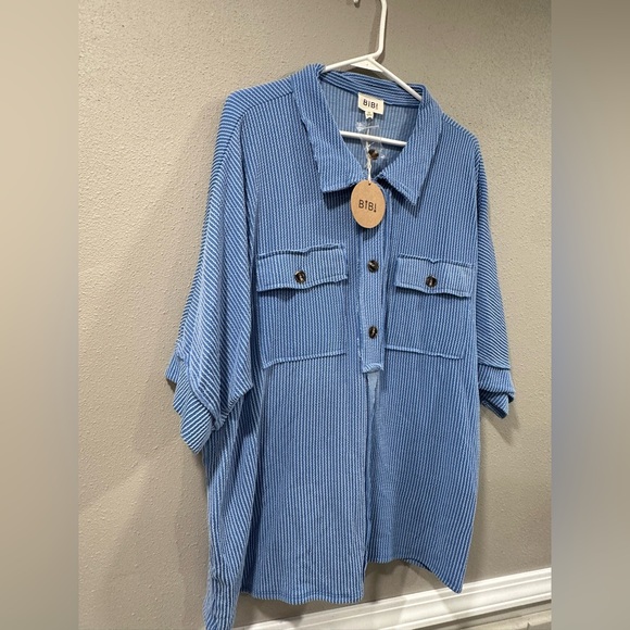 NWT Bibi Rib Buttoned Collared Top - Picture 5 of 7